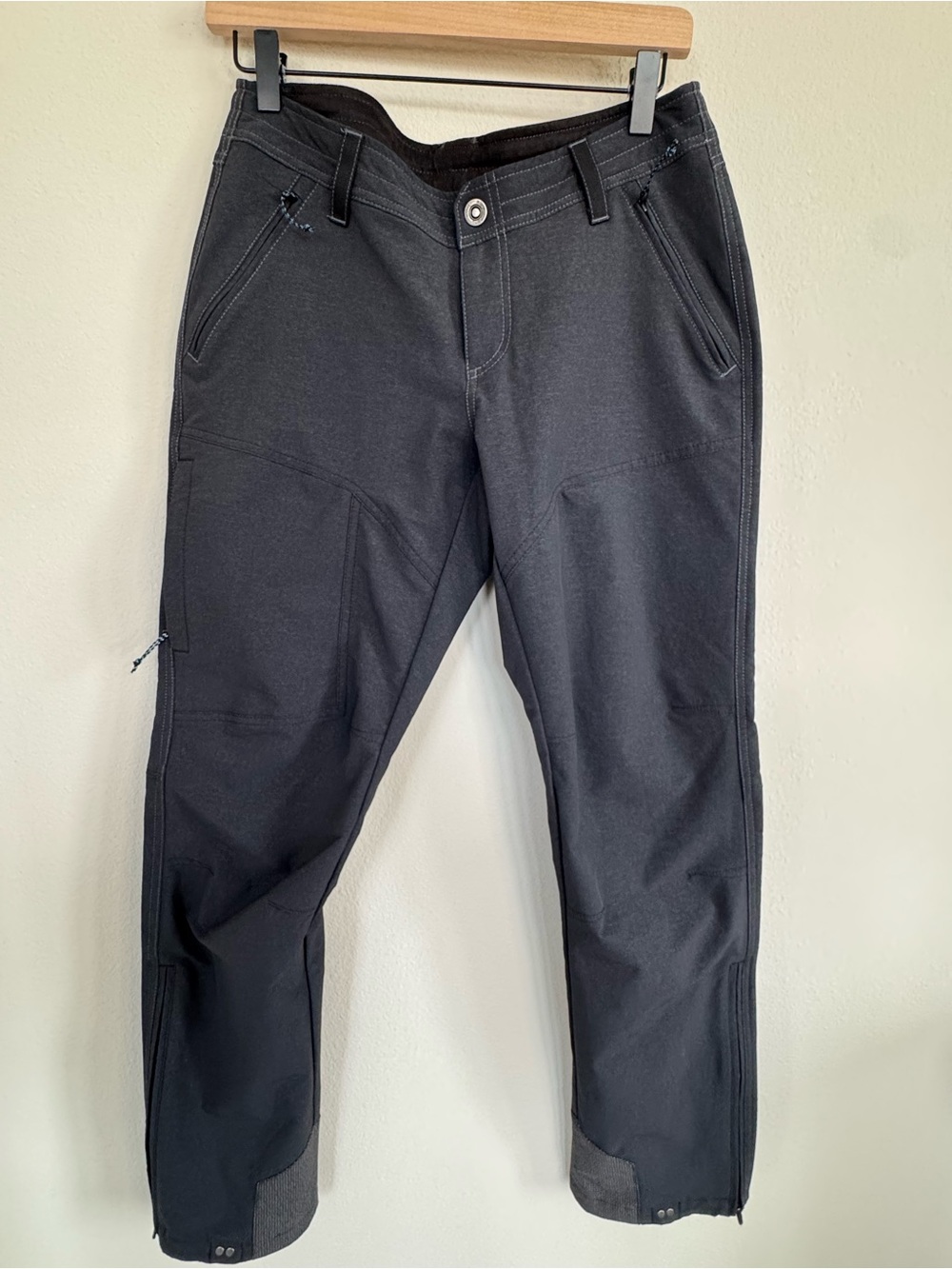 Kuhl Klash Soft Shell Hiking Pants Carbon Gray Gorpcore Water Resistant Womens 8